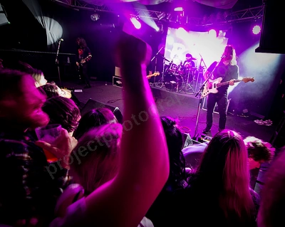 dz_deathrays_crowd_wyliepic_rosemount_8_23_174.png