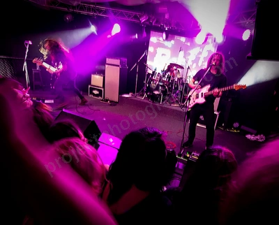 dz_deathrays_crowd_wyliepic_rosemount_8_23_179.png