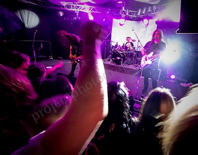 dz_deathrays_crowd_wyliepic_rosemount_8_23_205.png