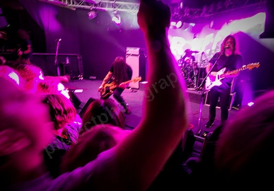 dz_deathrays_crowd_wyliepic_rosemount_8_23_213.png