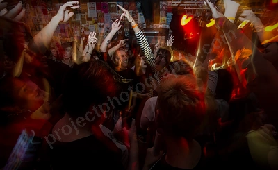faim_crowd_amp_wyliepic_1_19_32.png