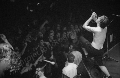 fear_factory_crowd_metropolis_1770_wyliepic_97_02.jpg