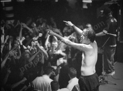 fear_factory_crowd_metros_freo_1773_wyliepic_11_97_05.jpg