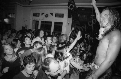 feends_crowd_last_gig_harborside_1424_wyliepic_95_06.jpg