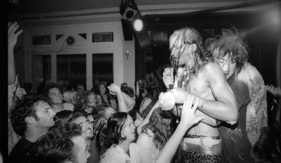 feends_crowd_last_gig_harborside_1424_wyliepic_95_29.jpg