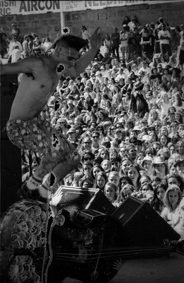 fireballs_crowd_bdo_1111_wyliepic_1_95_06.jpg