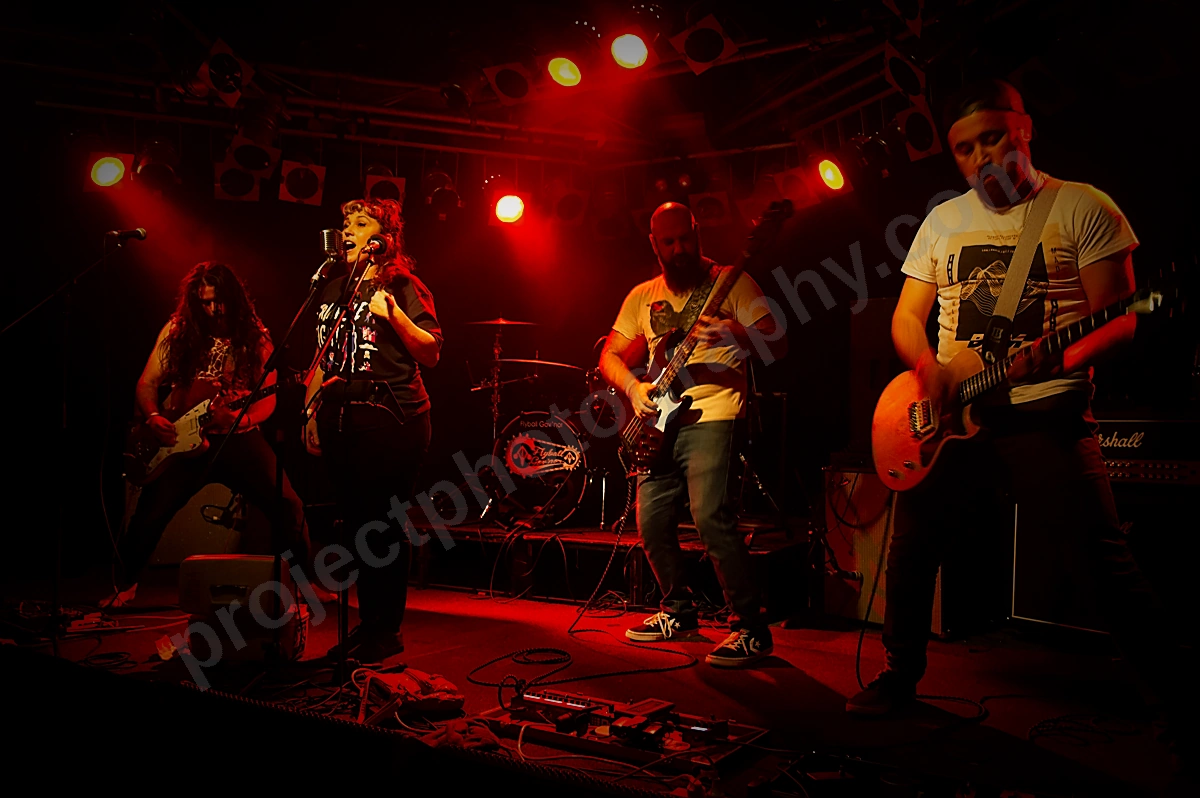flyball_govnor_amp_wyliepic_19_10_18_02.png