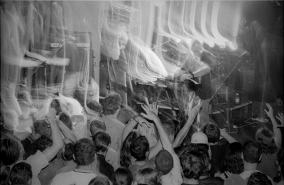 gerling_crowd_amp_2070_wyliepic_4_02_11.jpg