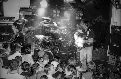 gerling_crowd_amp_2070_wyliepic_4_02_31.jpg