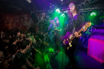 get_away_plan_crowd_amp_wyliepic_3_19_004.png