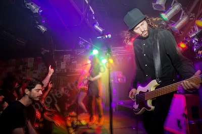 get_away_plan_crowd_amp_wyliepic_3_19_010.png