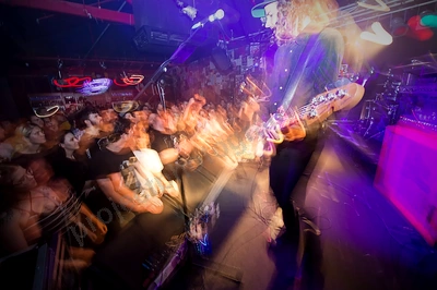 get_away_plan_crowd_amp_wyliepic_3_19_011.png