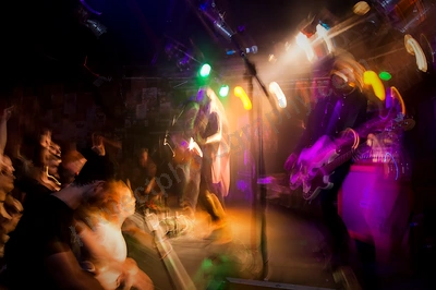 get_away_plan_crowd_amp_wyliepic_3_19_050.png
