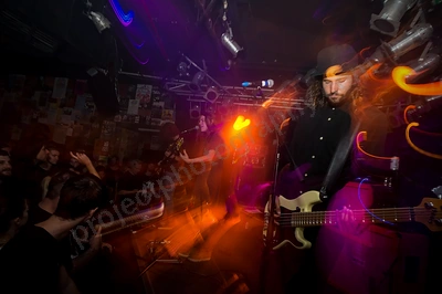 get_away_plan_crowd_amp_wyliepic_3_19_053.png