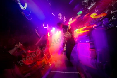 get_away_plan_crowd_amp_wyliepic_3_19_085.png