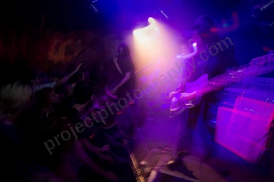 get_away_plan_crowd_amp_wyliepic_3_19_094.png