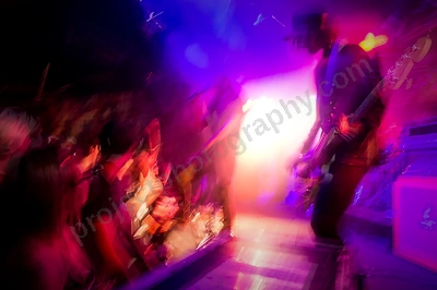 get_away_plan_crowd_amp_wyliepic_3_19_100.png