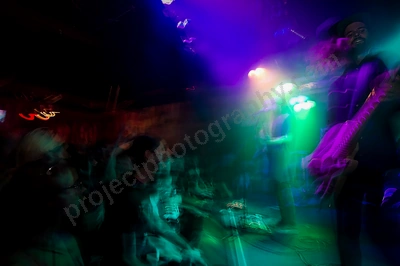 get_away_plan_crowd_amp_wyliepic_3_19_130.png