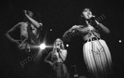 girlfriend_claremont_superdome_464_wyliepic_4_93_04.jpg