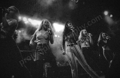 girlfriend_claremont_superdome_464_wyliepic_4_93_18.jpg