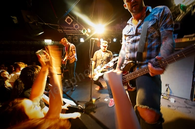 go_radio_crowd_amps_wyliepic_9_11_-02.png