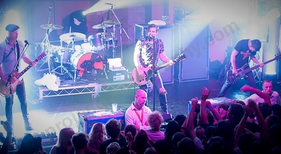 grinspoon_crowd_capital_wyliepic_4_13_03.png