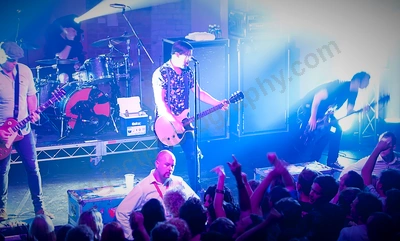 grinspoon_crowd_capital_wyliepic_4_13_04.png