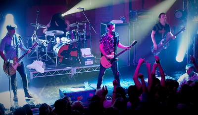 grinspoon_crowd_capital_wyliepic_4_13_07.png