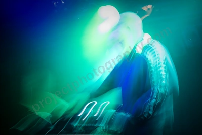 happy_mondays_dj set_amp_wyliepic_3_19_03.png