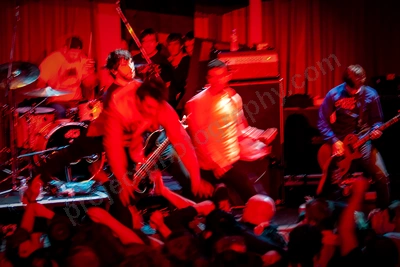 have_heart_crowd_stagediving_capitol_wyliepic_6_08_ 02.png
