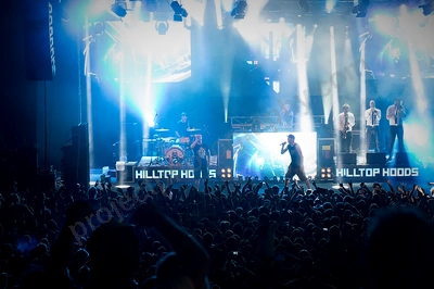 hilltop_hoods_crowd_red_hill_wyliepic_6_12_14_00.png