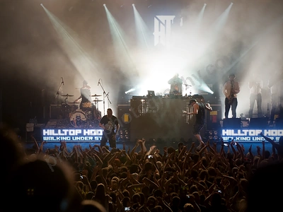 hilltop_hoods_crowd_red_hill_wyliepic_6_12_14_10.png
