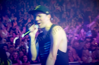 hilltop_hoods_crowd_red_hill_wyliepic_6_12_14_25.png