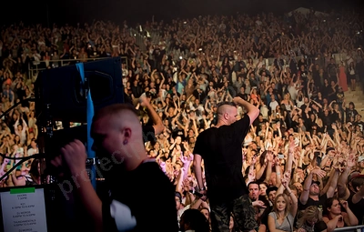 hilltop_hoods_crowd_red_hill_wyliepic_6_12_14_28.png