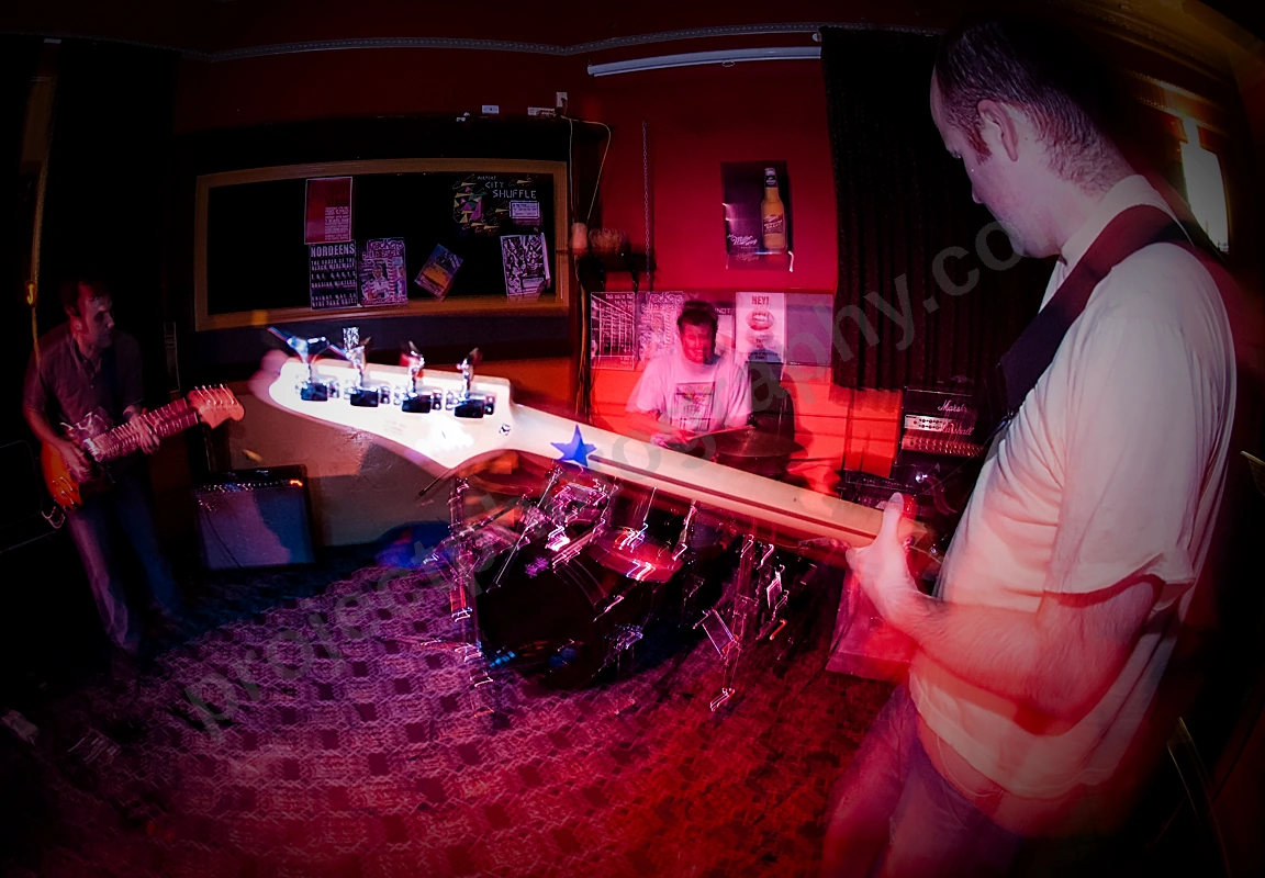 hoopers_store_hydey_wyliepic_5_07_01.png
