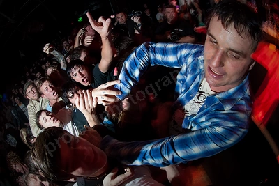 i_killed_the_prom_queen_crowd_fly_by_night_wyliepic_6_08_05.png