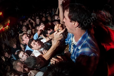 i_killed_the_prom_queen_crowd_fly_by_night_wyliepic_6_08_06.png