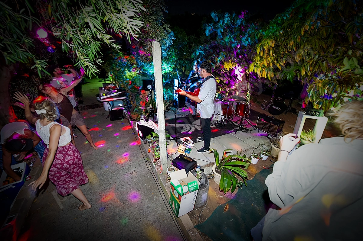 jack_runaway_freo_party_wyliepic_16_2_19_00.png