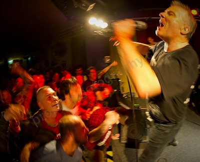 jello_biafra_guantanamo_school_medicine_crowd_rosemount_wyliepic_5_13_30.png
