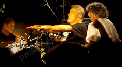 jello_biafra_guantanamo_school_medicine_crowd_rosemount_wyliepic_5_13_41.png