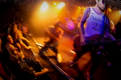 jesus_piece_crowd_amp_wyliepic_1_2020_10.png