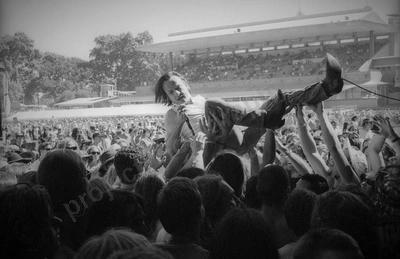 jesuz_lizzard_crowd_bdo_1409_wyliepic_4_2_96_03.jpg