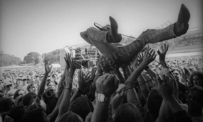 jesuz_lizzard_crowd_bdo_1409_wyliepic_4_2_96_06.jpg