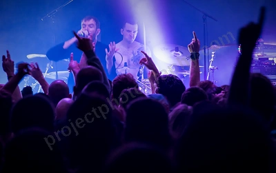 karnivool_rock_rover_crowd_wyliepic_8_6_19_099.png