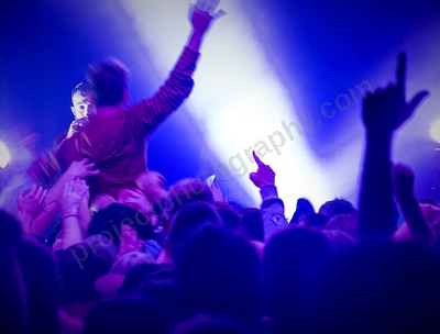 karnivool_rock_rover_crowd_wyliepic_8_6_19_108.png