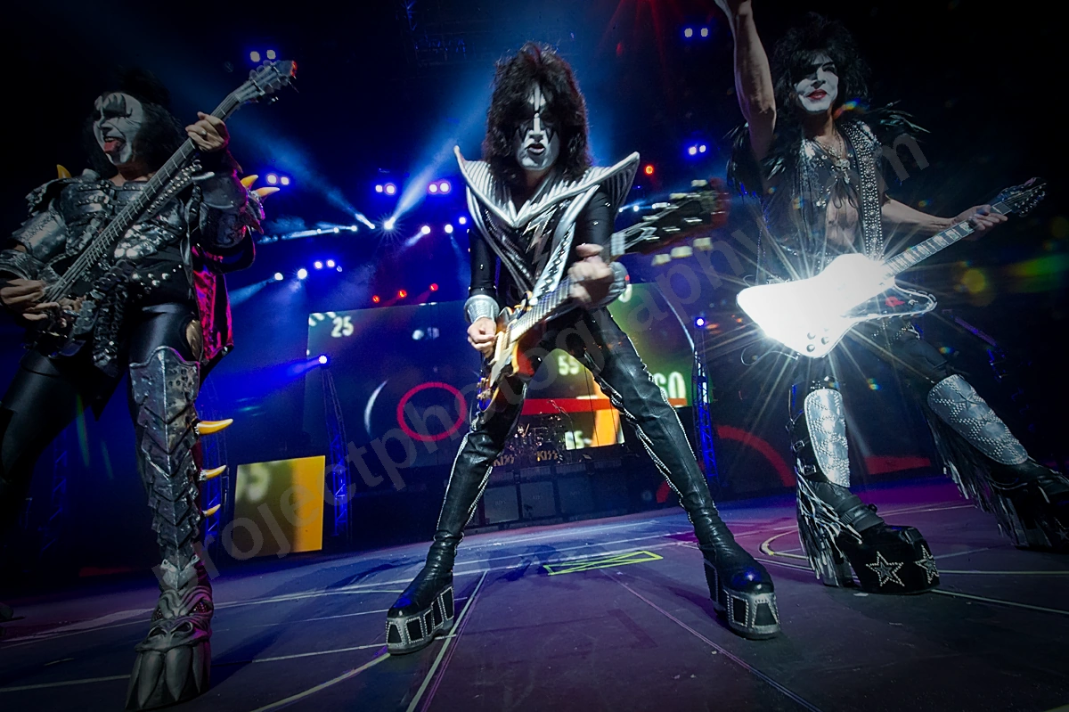 1_kiss_perth_arena_wyliepic_28_2_13_049.png