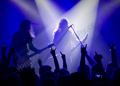 korpiklaani_crowd_capitol_wyliepic_5_19_07.png