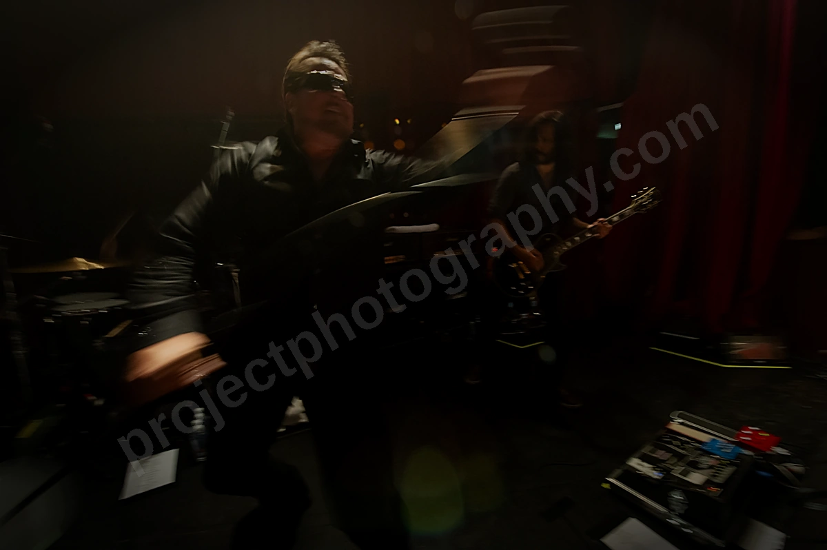 kyuss_capital_wyliepic_5_11_01.png