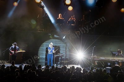 london_grammar_crowd_red_hill_wyliepic_3_15_07.png