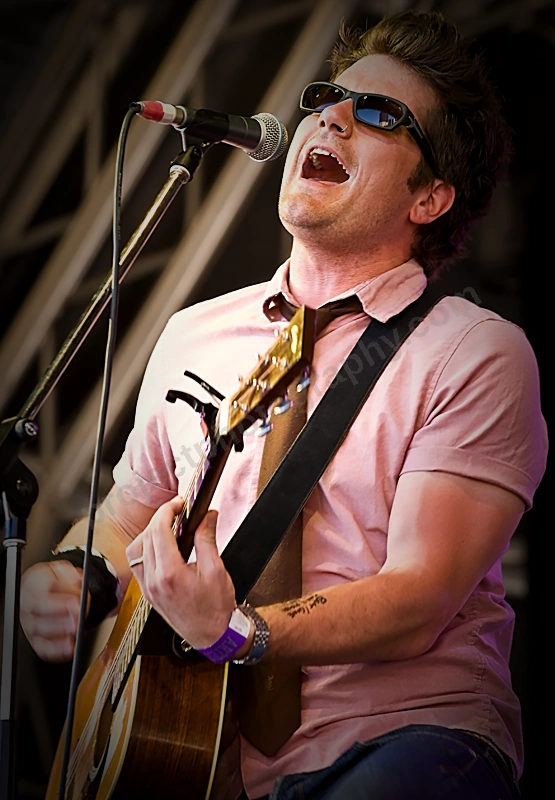 matt_nathanson_1_movement_wyliepic_10-09_08.png